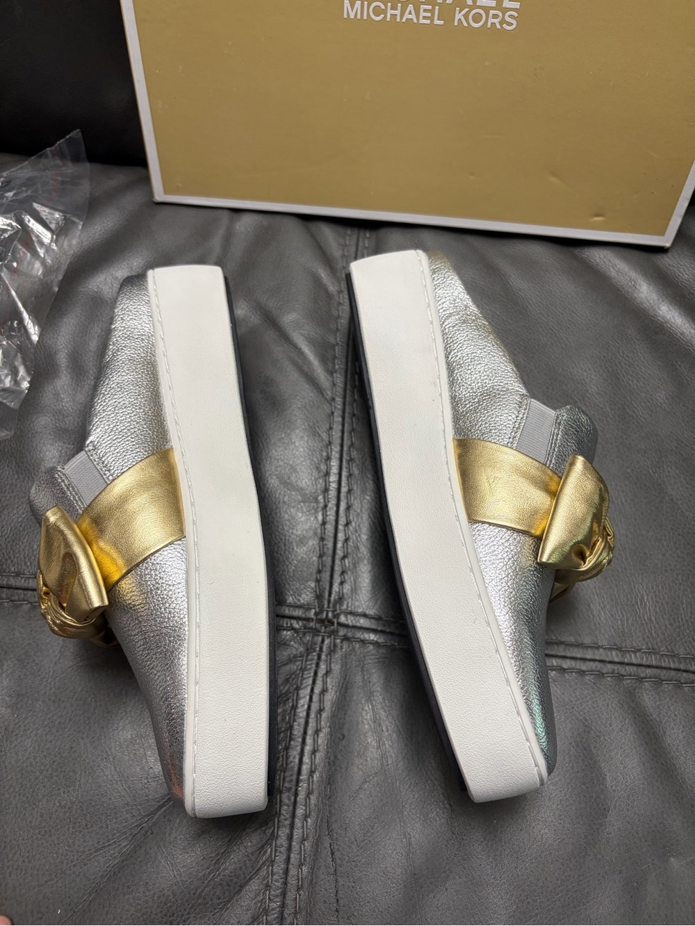 MICHAEL Michael Kors Willa Slip on Mule Metallic Silver & Gold Leather - Picture 4 of 14